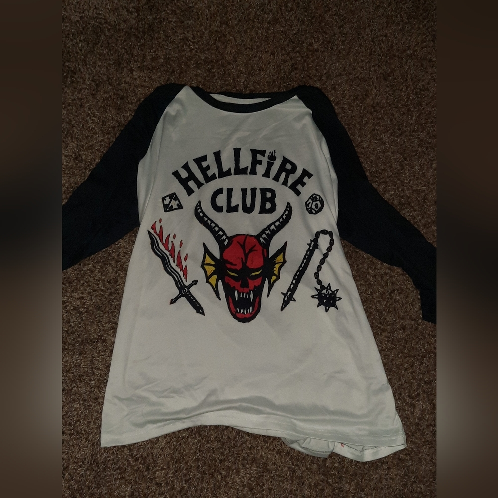 Stranger Things, Hellfire club t-shirt size 6th